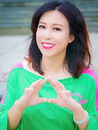 Asian single woman Yan from Nanning