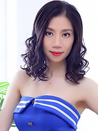 Asian woman Zhixuan from Nanning, China