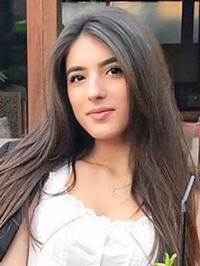 European single woman Amina from Casablanca