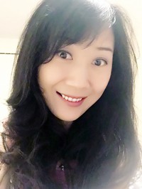 Asian woman Dan from San Francisco, United States