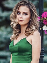 Russian single woman Alina from Sevastopol`