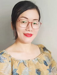 Asian Bride Lijuan (Lily) from Nanning