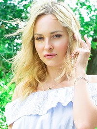 Russian single woman Alena from Minsk, Belarus