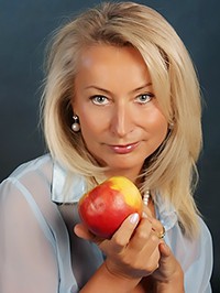 Russian single woman Ekaterina from Saint Petersburg