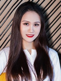 Asian single woman CiCi from Henan