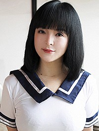 Asian single woman Ran from Zhengzhou