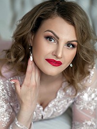 Ukrainian Bride Elena from Kharkiv, Ukraine