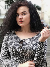 Ukrainian single woman Kristina from Lviv