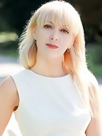 Ukrainian Bride Viktoriya from Khmel`nyts`kyy