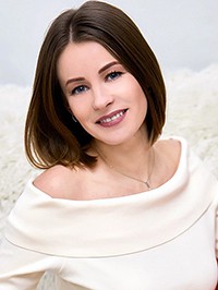 Ukrainian Bride Yuliya from Khmelnitskyi