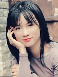 Asian single Hong from Nanning, China