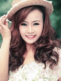 Asian Bride Wang (Lucy) from Nanning, China