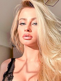 Russian single woman Anastasia from Kishinev