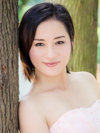 Asian single woman Jieling from Nanning