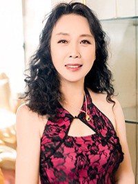Asian woman Min from Nanchang, China