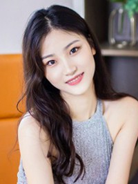 Asian single woman Xiaojun from Nanchang