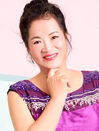 Asian Bride Xiaorong from Nanning, China