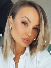 Russian single woman Rusalina from Naberezhnyye Chelny