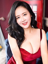Asian single woman Xiaohong from Hainan