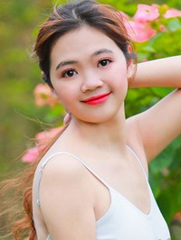 Asian single woman Vu Thi (Aria) from Ho Chi Minh City