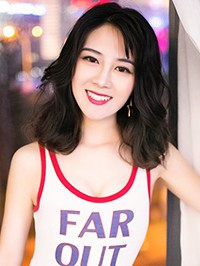 Asian single Zexin (Jessy) from Shanghai, China