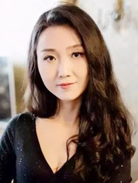 Asian single woman Yingying from Shanghai