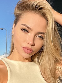 Russian single woman Elena from Minsk