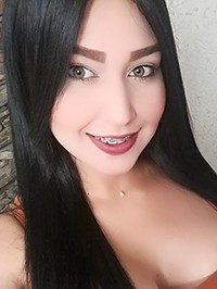 Latin single Belen Nazareth from Caracas, Venezuela