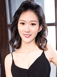 Asian single woman Youmeng (Yoyo) from Huangzhou