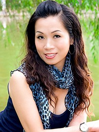 Asian single woman Huizhu from Nanning