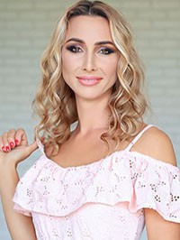 Ukrainian single Julia from Kiev, Ukraine