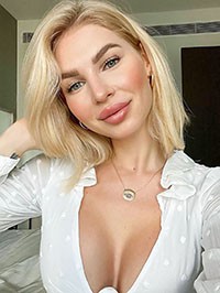 Ukrainian single woman Ekaterina from Kiev