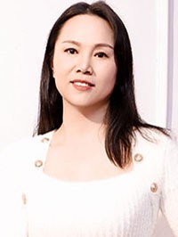 Asian Bride Yu from Wuhan, China