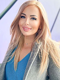 Ukrainian single woman Elena from Sevastopol`