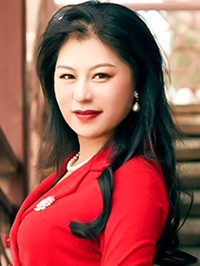 Asian woman QiaoLan from Nanning, China