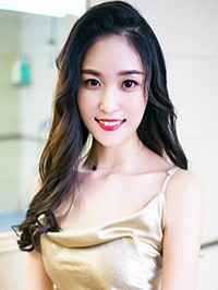 Asian single woman Wenwen from Shanghai, China