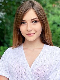 Ukrainian single woman Kateryna from Cherkassy