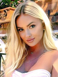 Ukrainian Bride Yuliya from Sardagna