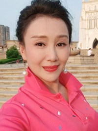 Asian single woman Ying Ping from Hulan
