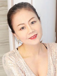 Asian single woman Jingliang from Chuansha