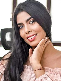 Latin single woman Angelica Maria from Bogotá