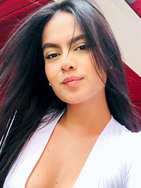 Latin single Dayhana from Medellín, Colombia