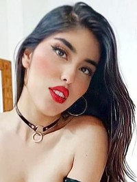 Latin single woman Mariana from Medellín