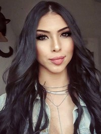 Latin single woman Valentina from Medellín, Colombia