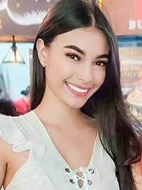 Latin single woman Angely from Medellín, Colombia