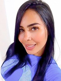 Latin single woman Andrea from Medellín