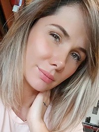 Latin Bride Natalia from Medellín, Colombia