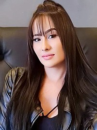 Latin single woman Lina from Bogotá