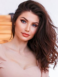 Ukrainian single woman Oksana from Kiev