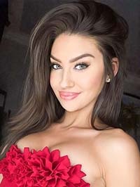 Latin Bride Paula Julia from Toronto